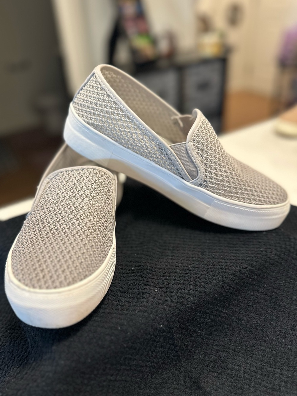 Steve Madden 7.5 Slip-On Mesh Casual Sneakers - Light Gray